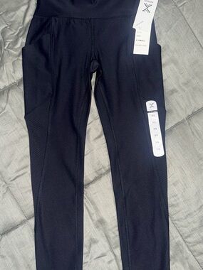Xersion Black High-Rise Performance Leggings with Side Pockets X-small